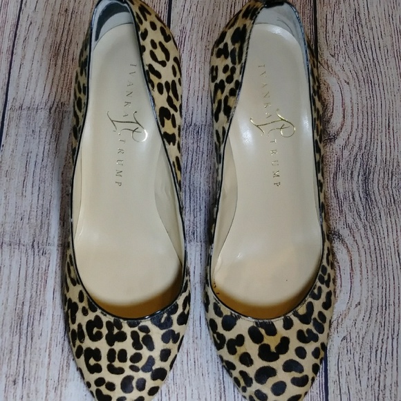 SOLD!❤Ivanka Trump leopard pumps heels size 7 - Picture 2 of 8